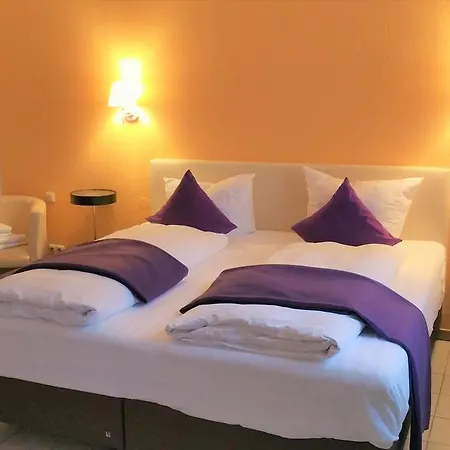 Rath Hotel 2*
